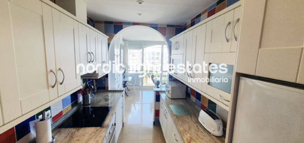 2 bedroom Apartment for rent in Nerja with pool garage - € 1,400 (Ref: 5956956)