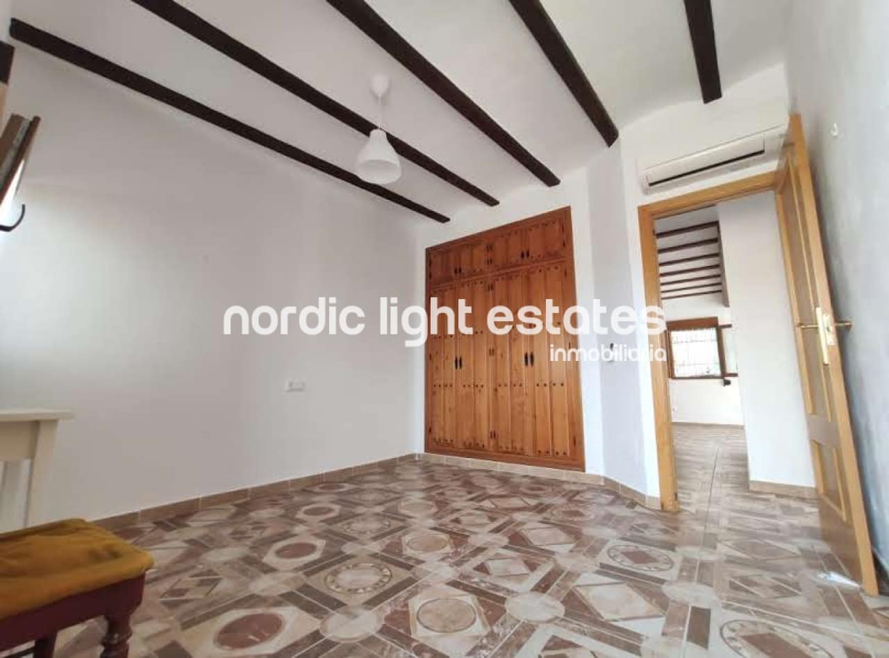 3 sypialnia Finka/Dom wiejski do wynajęcia w Frigiliana z basenem garażem - 1 500 € (Ref: 6923799)