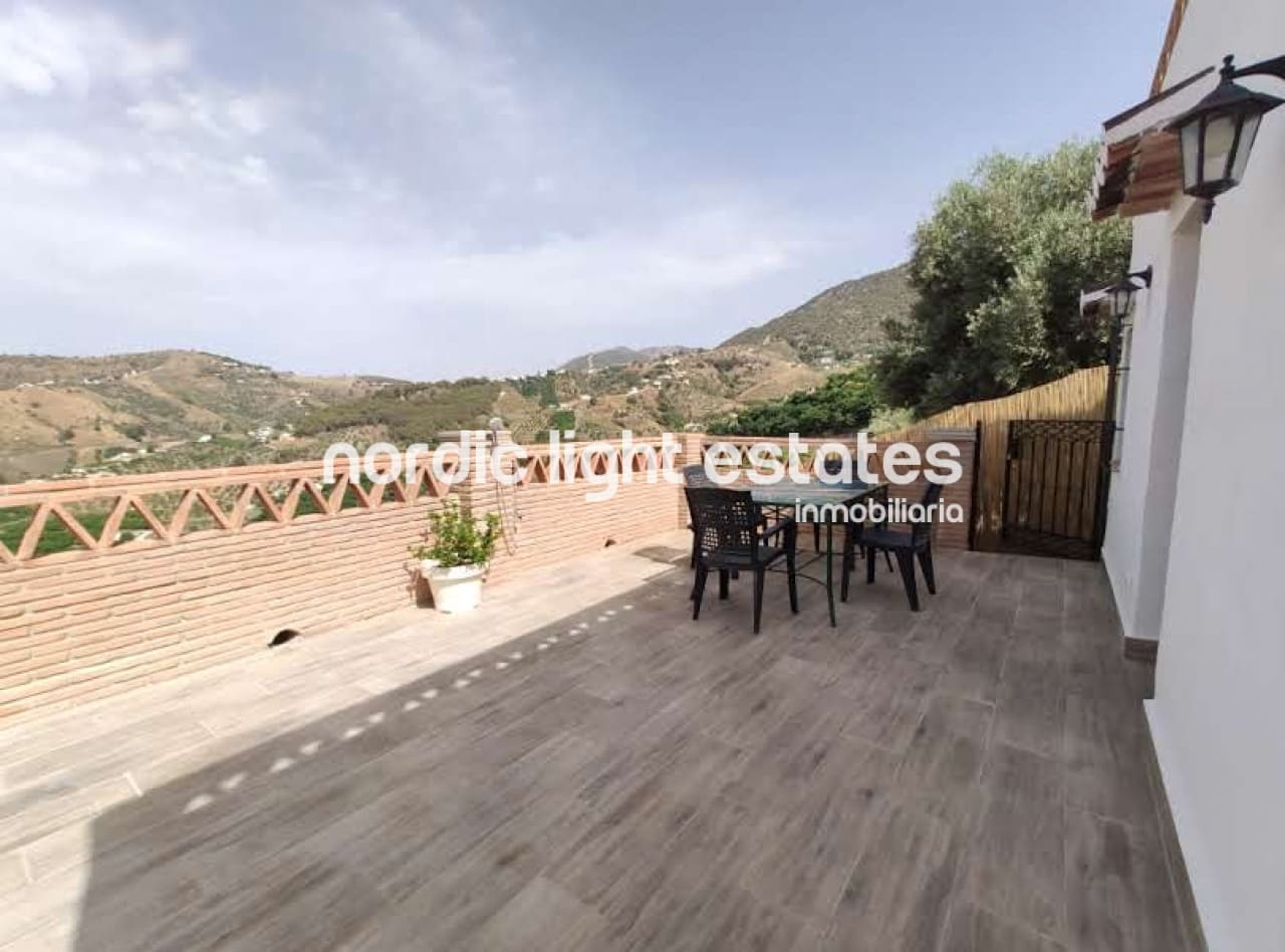 3 sypialnia Finka/Dom wiejski do wynajęcia w Frigiliana z basenem garażem - 1 500 € (Ref: 6923799)