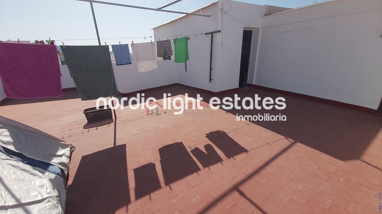 6 quarto Moradia Geminada para venda em Nerja com garagem - 693 000 € (Ref: 7167718)