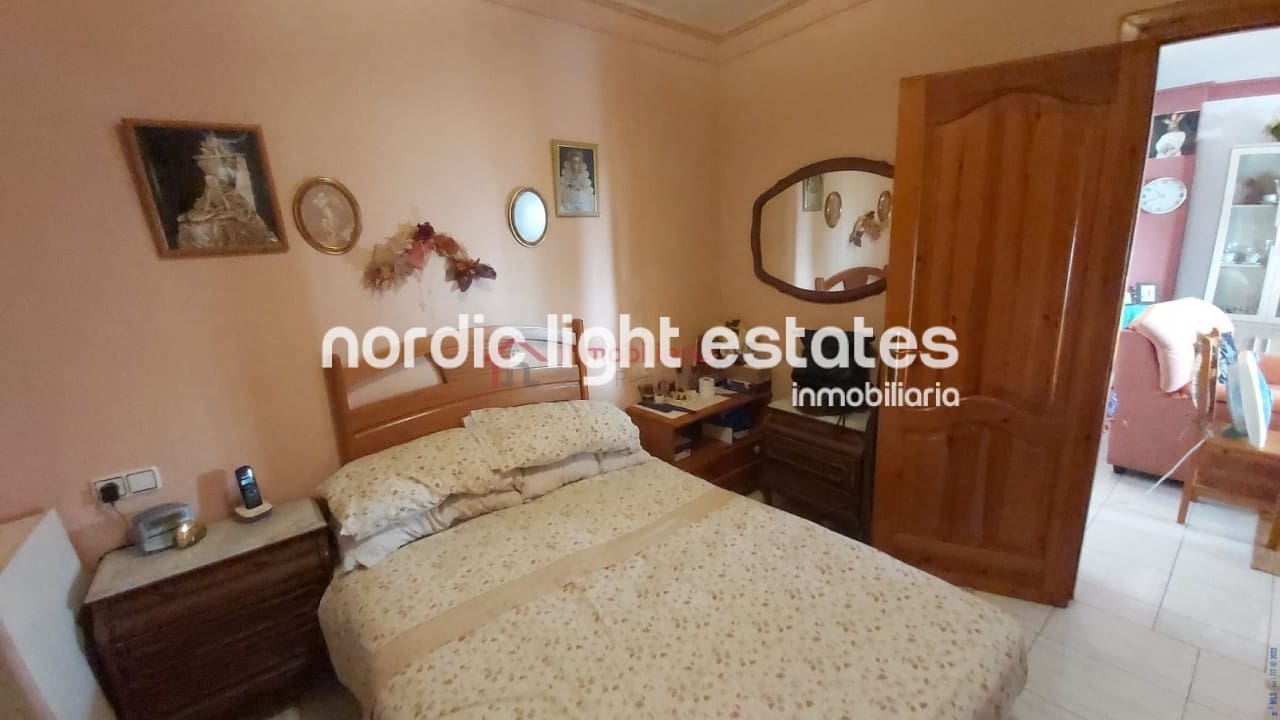 6 quarto Moradia Geminada para venda em Nerja com garagem - 693 000 € (Ref: 7167718)