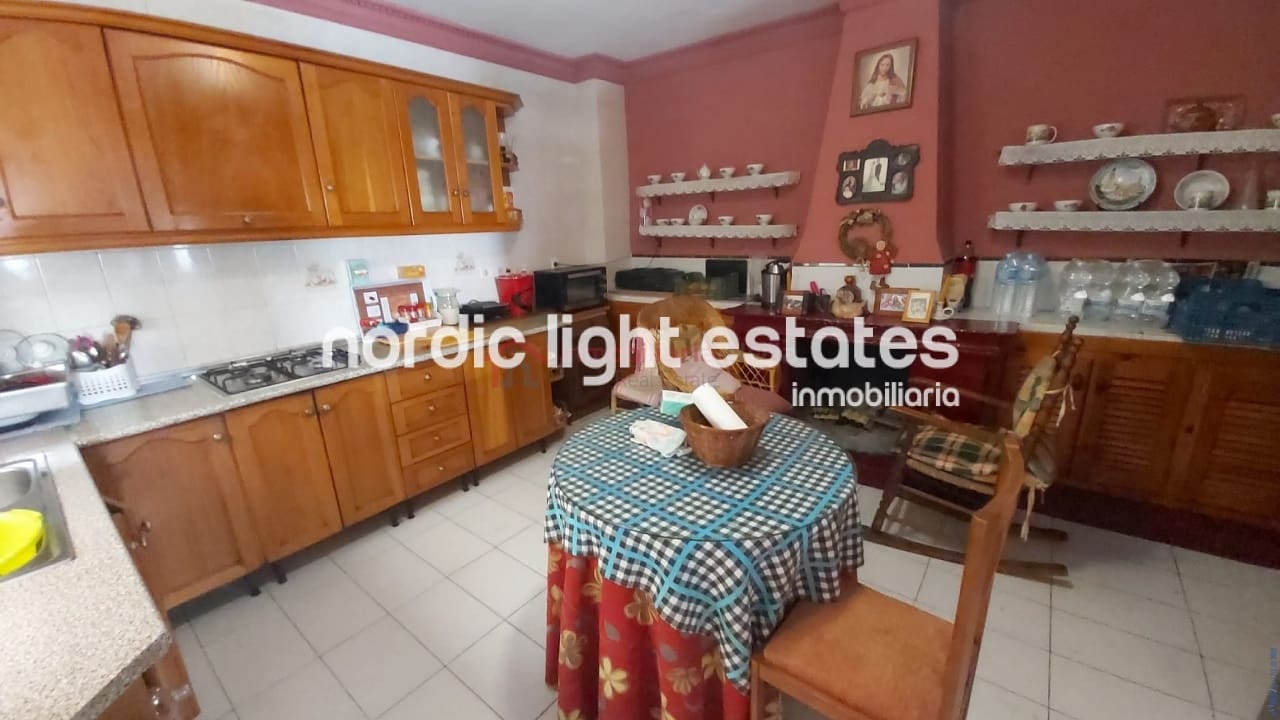 6 quarto Moradia Geminada para venda em Nerja com garagem - 693 000 € (Ref: 7167718)