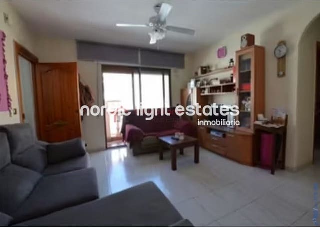 6 quarto Moradia Geminada para venda em Nerja com garagem - 693 000 € (Ref: 7167718)