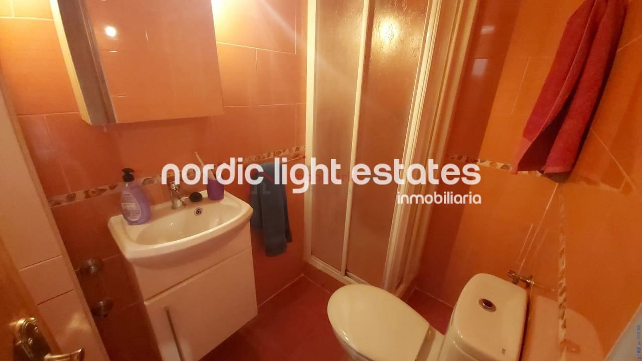 6 quarto Moradia Geminada para venda em Nerja com garagem - 693 000 € (Ref: 7167718)