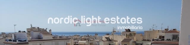 6 quarto Moradia Geminada para venda em Nerja com garagem - 693 000 € (Ref: 7167718)