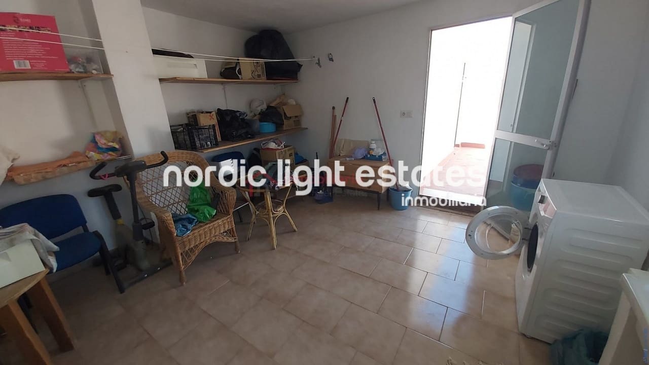 6 quarto Moradia Geminada para venda em Nerja com garagem - 693 000 € (Ref: 7167718)