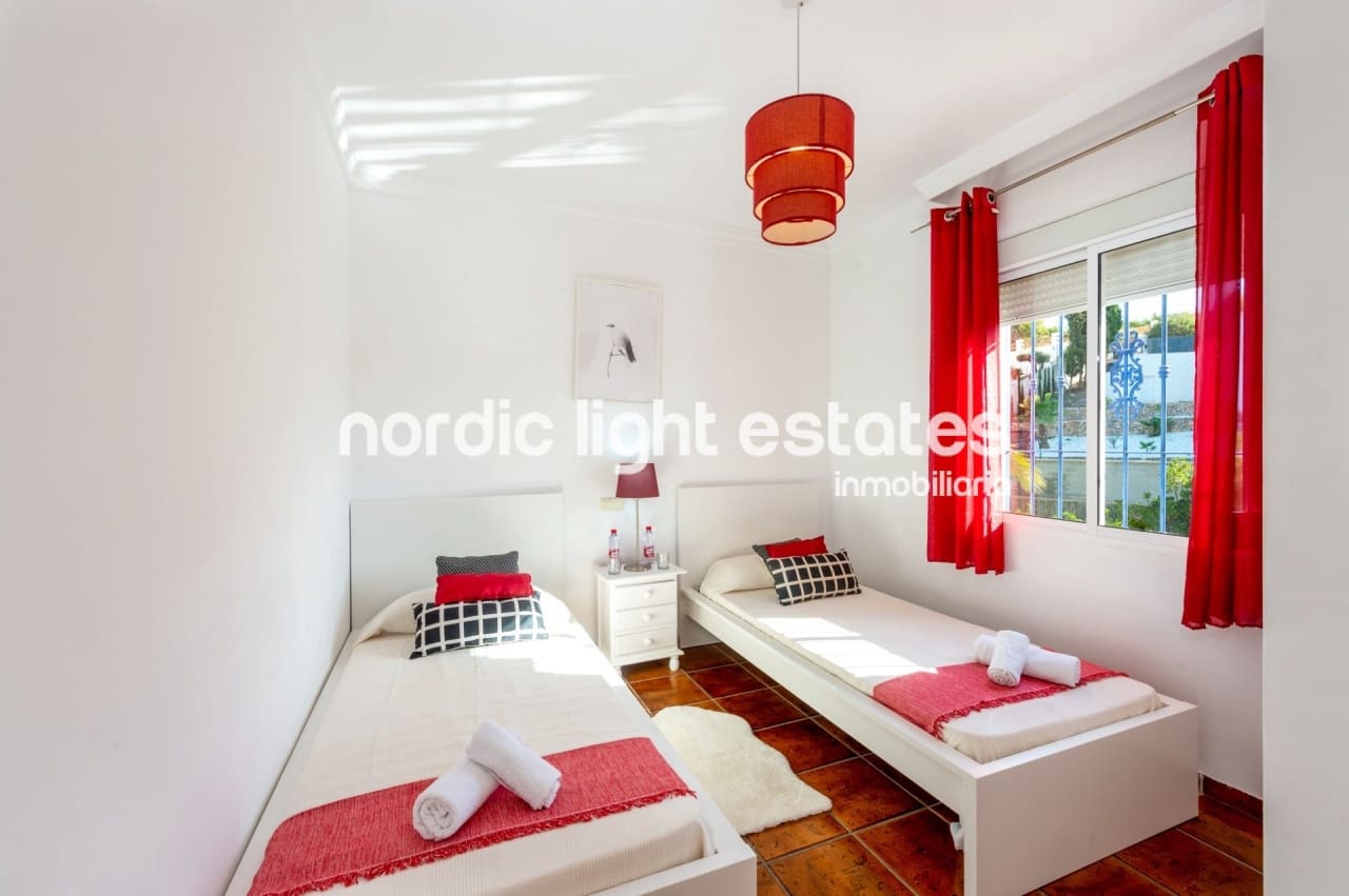 4 makuuhuone Huvila vuokrattavana paikassa Frigiliana mukana uima-altaan - 2 000 € (Ref: 7589835)