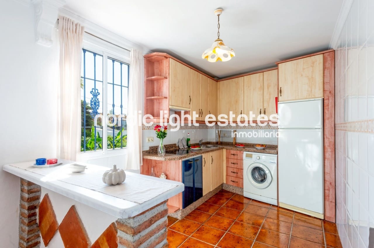 4 makuuhuone Huvila vuokrattavana paikassa Frigiliana mukana uima-altaan - 2 000 € (Ref: 7589835)