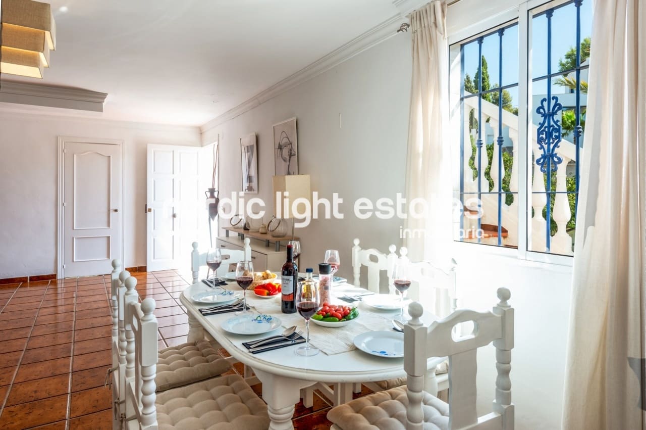 4 makuuhuone Huvila vuokrattavana paikassa Frigiliana mukana uima-altaan - 2 000 € (Ref: 7589835)