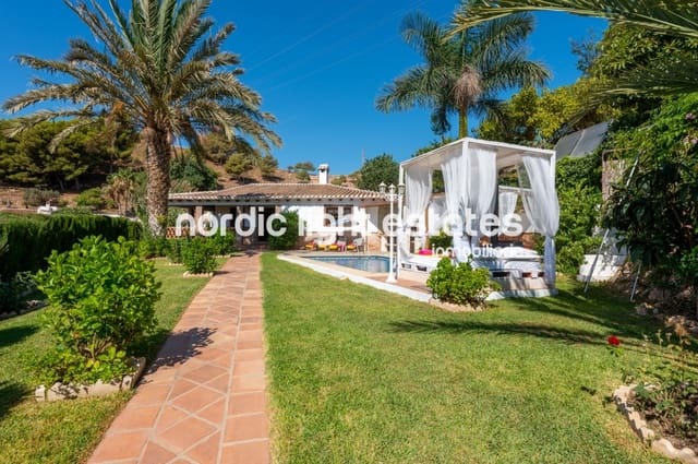 3 sypialnia Willa do wynajęcia w Frigiliana z basenem - 1 800 € (Ref: 7589836)