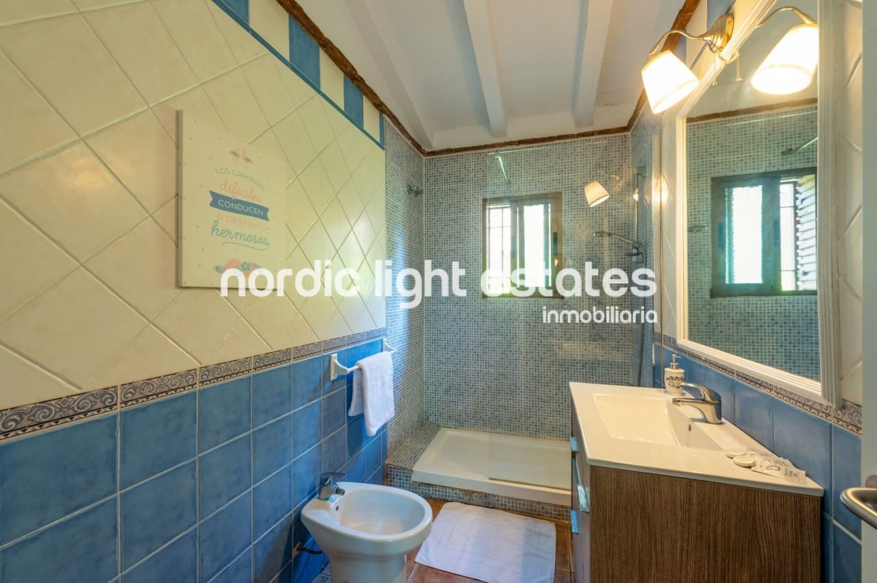 3 soveværelse Villa til leje i Frigiliana med swimmingpool - € 1.800 (Ref: 7589836)