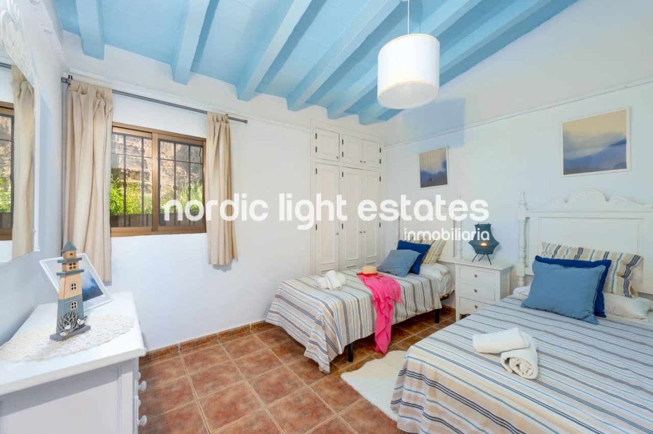 3 soveværelse Villa til leje i Frigiliana med swimmingpool - € 1.800 (Ref: 7589836)