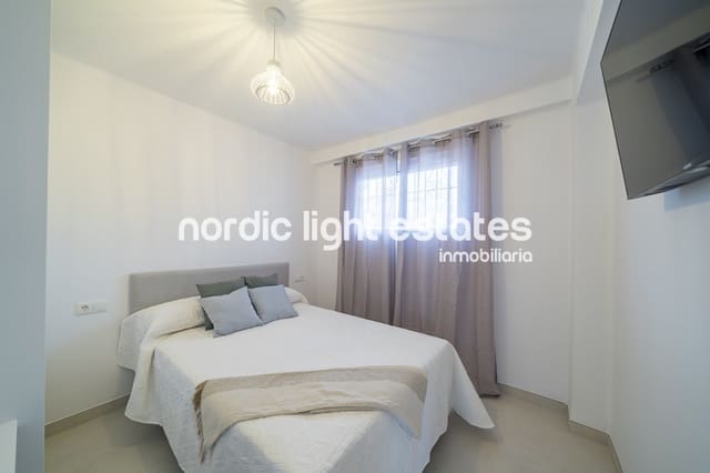 2 soverom Leilighet til leie i Burriana, Nerja med svømmebasseng - € 950 (Ref: 7795619)