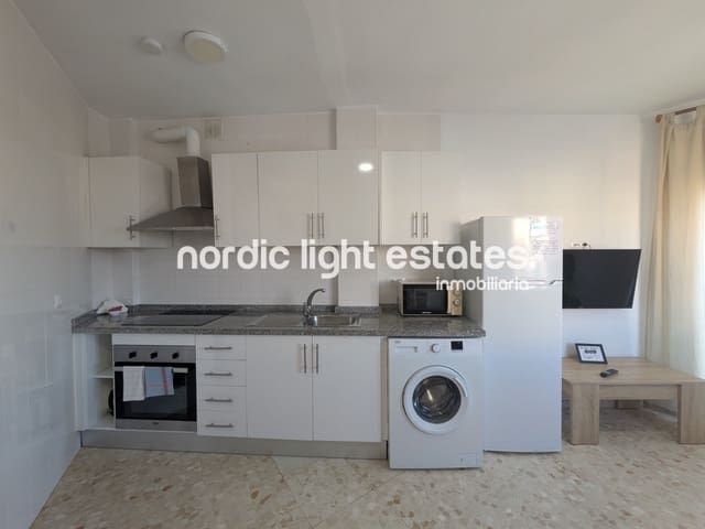 1 soveværelse Lejlighed til leje i Centro, Nerja - € 750 (Ref: 7795620)