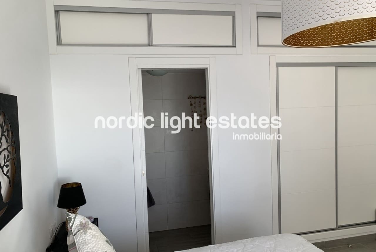 2 Zimmer Apartment zu verkaufen in Torrox-Costa mit Pool - 283.000 € (Ref: 7795621)