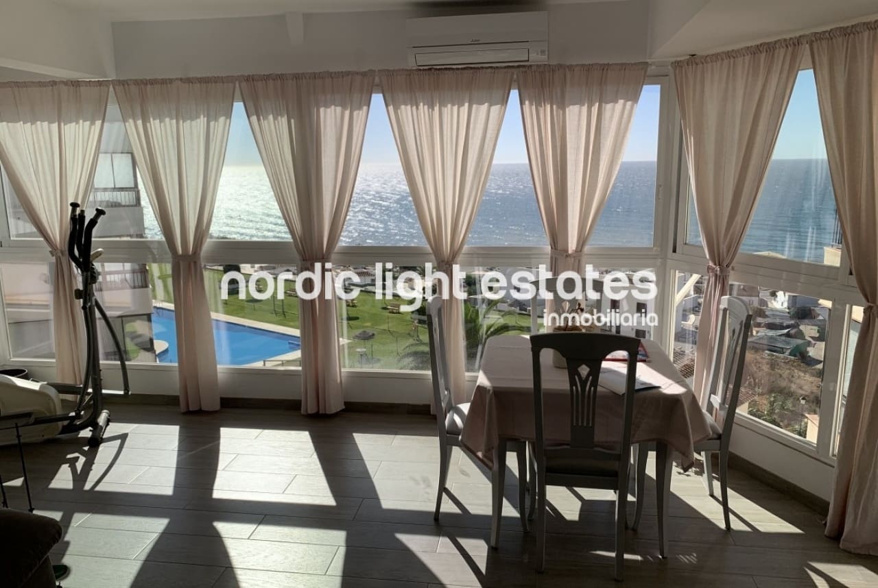2 Zimmer Apartment zu verkaufen in Torrox-Costa mit Pool - 283.000 € (Ref: 7795621)