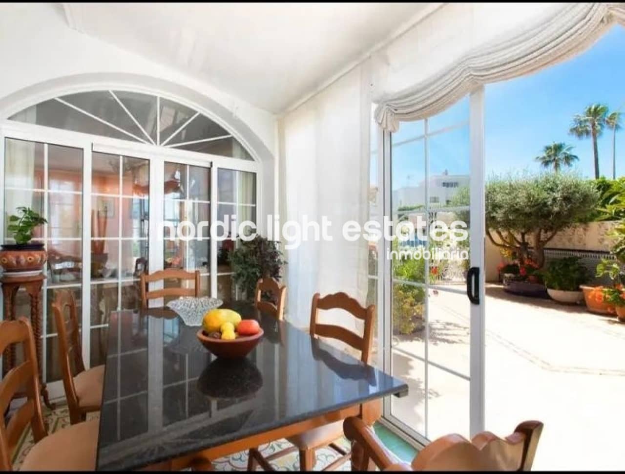 3 camera da letto Villetta Bifamiliare in vendita in Nerja con garage - 749.000 € (Rif: 7879401)