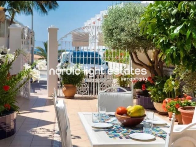 3 camera da letto Villetta Bifamiliare in vendita in Nerja con garage - 749.000 € (Rif: 7879401)