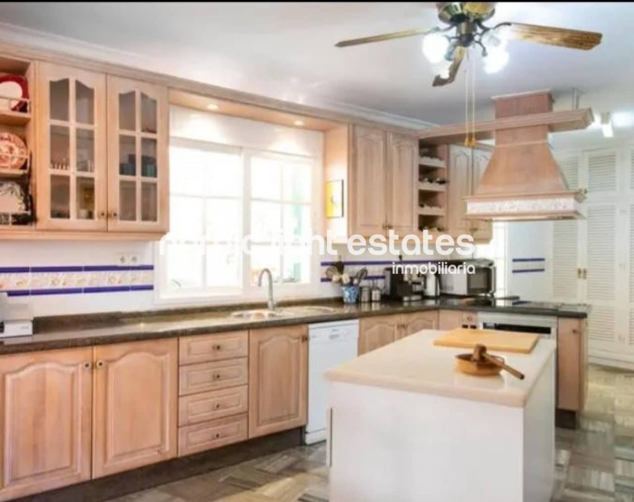 3 camera da letto Villetta Bifamiliare in vendita in Nerja con garage - 749.000 € (Rif: 7879401)