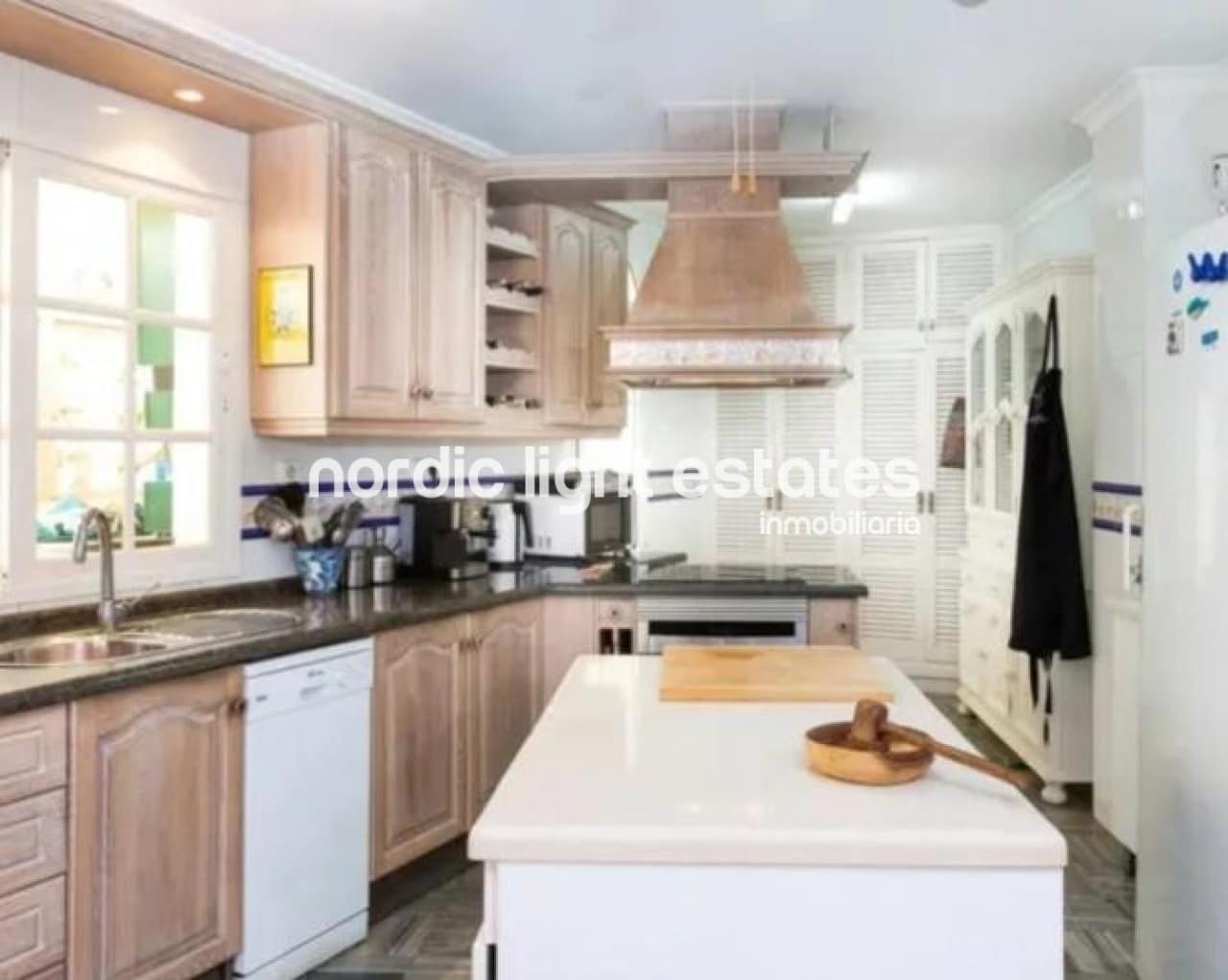 3 camera da letto Villetta Bifamiliare in vendita in Nerja con garage - 749.000 € (Rif: 7879401)