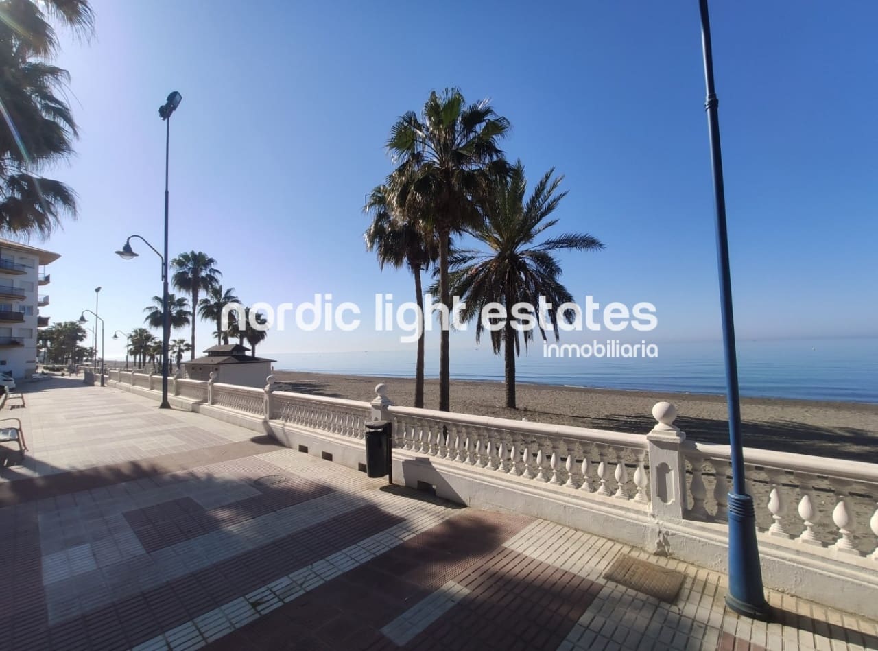 3 soveværelse Penthouse til salg i Torrox-Costa med garage - € 389.000 (Ref: 8225935)