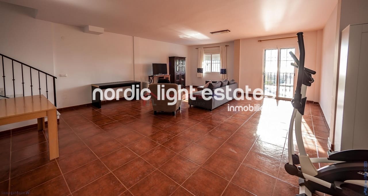 3 sypialnia Willa na sprzedaż w Frigiliana z basenem garażem - 790 000 € (Ref: 8233021)