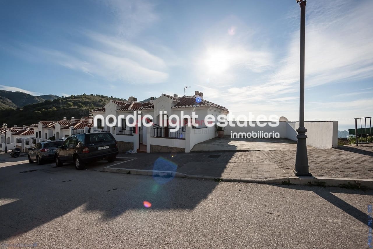 3 sypialnia Willa na sprzedaż w Frigiliana z basenem garażem - 790 000 € (Ref: 8233021)