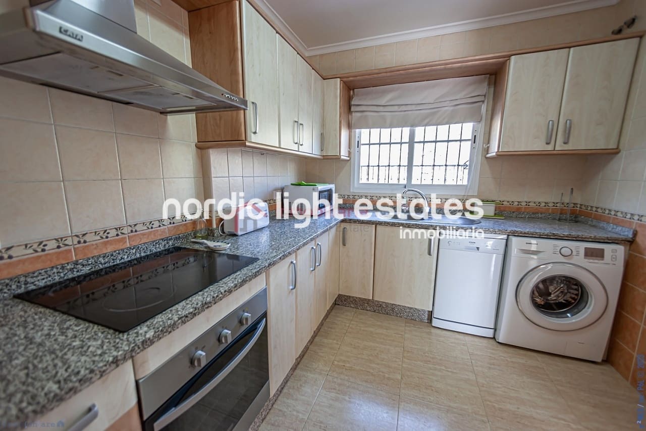 3 sypialnia Willa na sprzedaż w Frigiliana z basenem garażem - 790 000 € (Ref: 8233021)