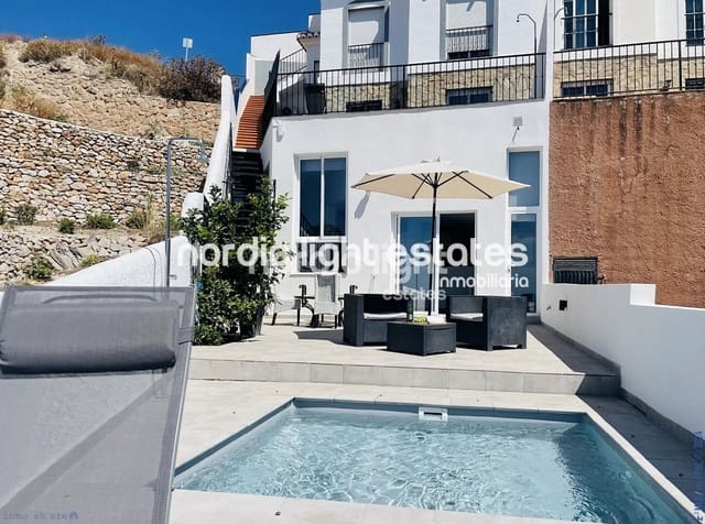 3 soverom Villa til salgs i Frigiliana med svømmebasseng garasje - € 790 000 (Ref: 8233021)