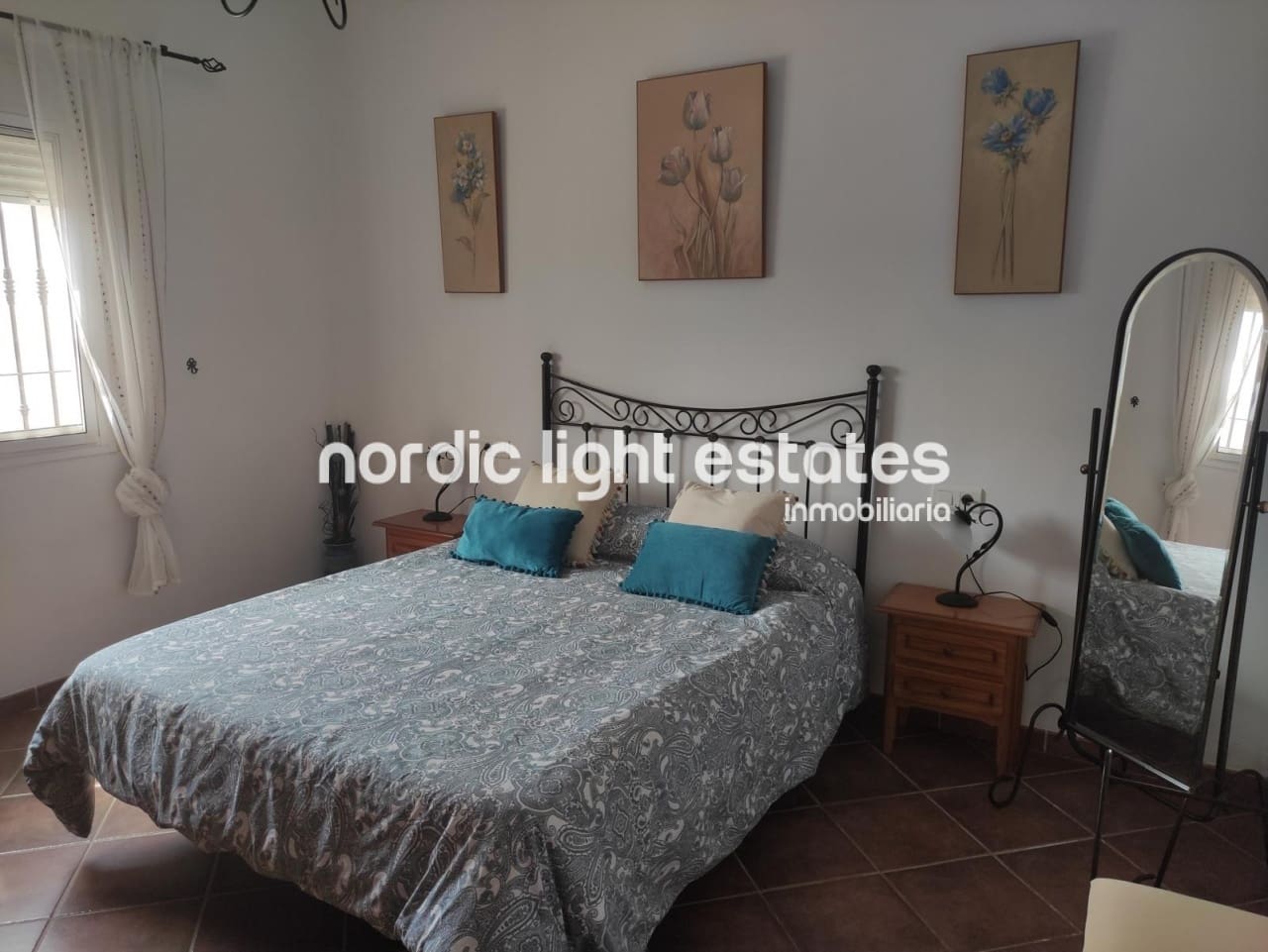 3 soveværelse Villa til leje i Torrox med swimmingpool garage - € 1.400 (Ref: 8255944)