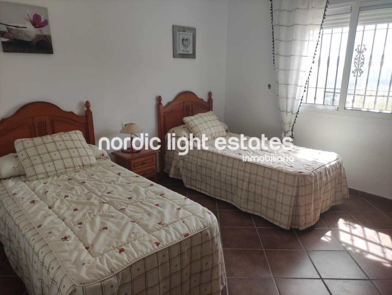 3 soveværelse Villa til leje i Torrox med swimmingpool garage - € 1.400 (Ref: 8255944)