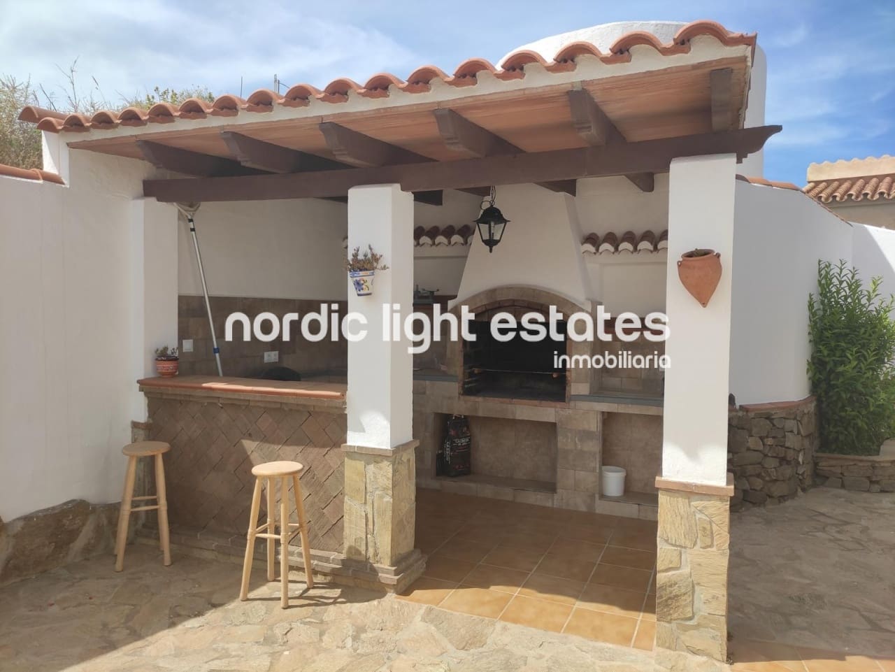 3 soveværelse Villa til leje i Torrox med swimmingpool garage - € 1.400 (Ref: 8255944)