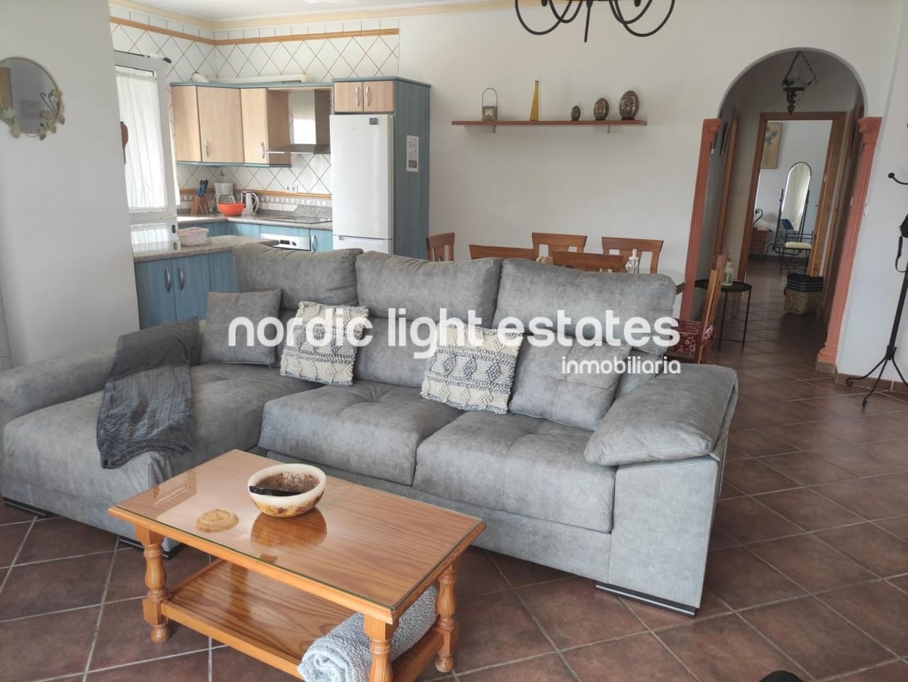 3 soveværelse Villa til leje i Torrox med swimmingpool garage - € 1.400 (Ref: 8255944)