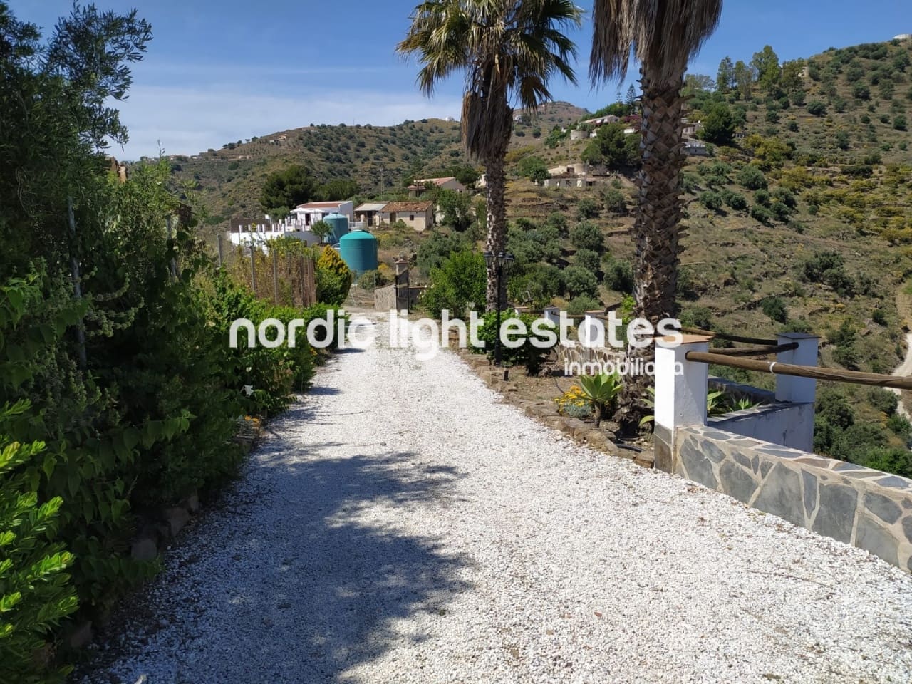 3 soveværelse Villa til leje i Torrox med swimmingpool garage - € 1.400 (Ref: 8255944)