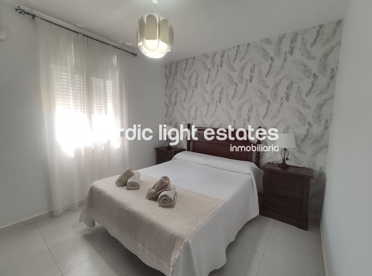 3 soveværelse Villa til leje i Torrox med swimmingpool garage - € 1.600 (Ref: 8295489)