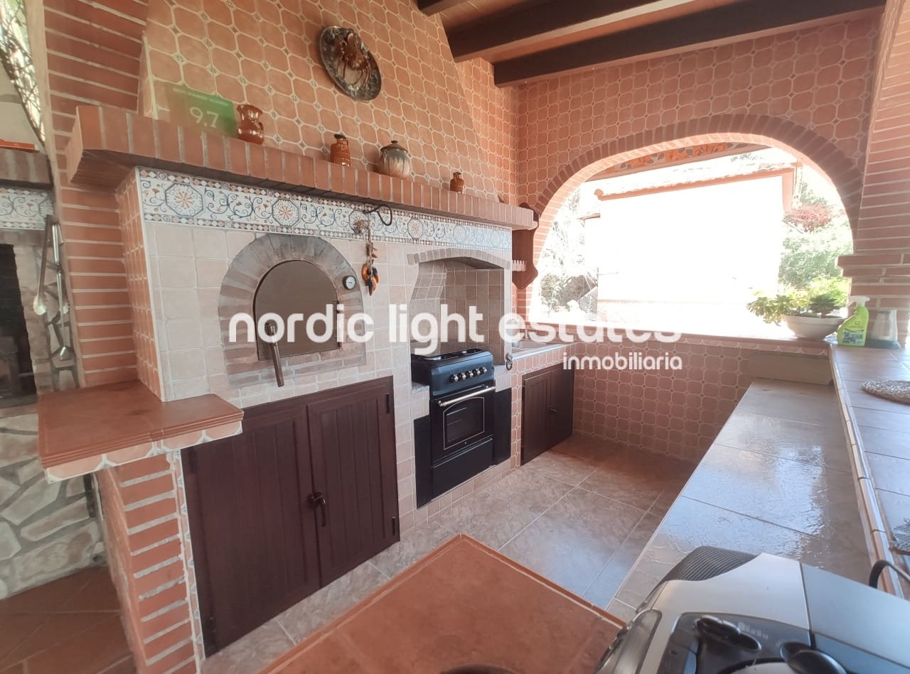 3 soveværelse Villa til leje i Torrox med swimmingpool garage - € 1.600 (Ref: 8295489)