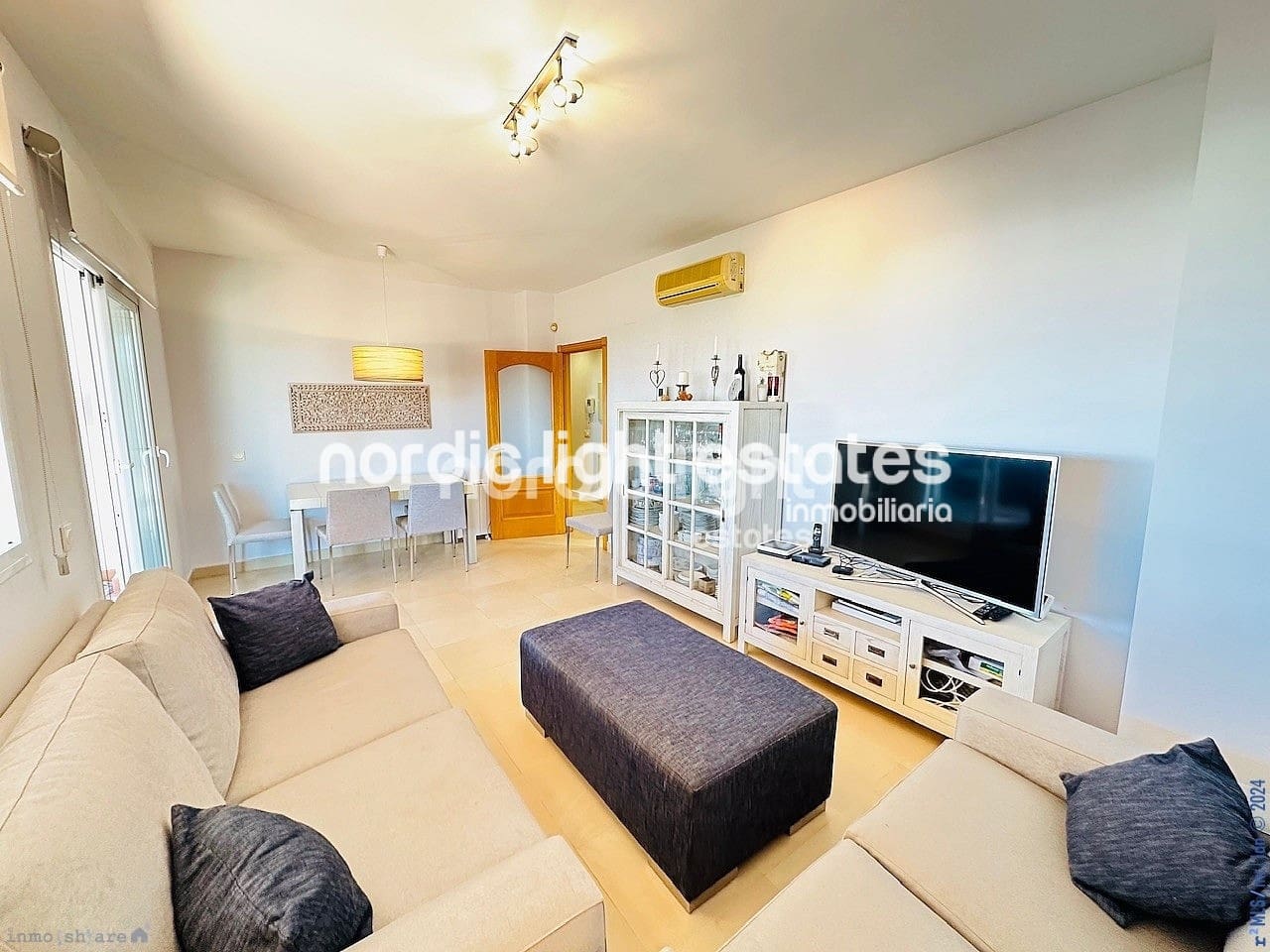 2 soveværelse Penthouse til salg i Caleta de Velez med swimmingpool garage - € 459.000 (Ref: 8402177)