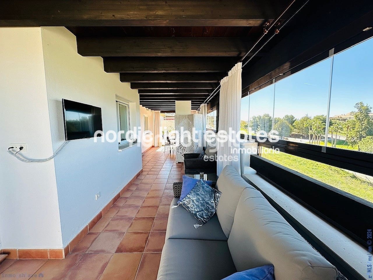 2 soveværelse Penthouse til salg i Caleta de Velez med swimmingpool garage - € 459.000 (Ref: 8402177)