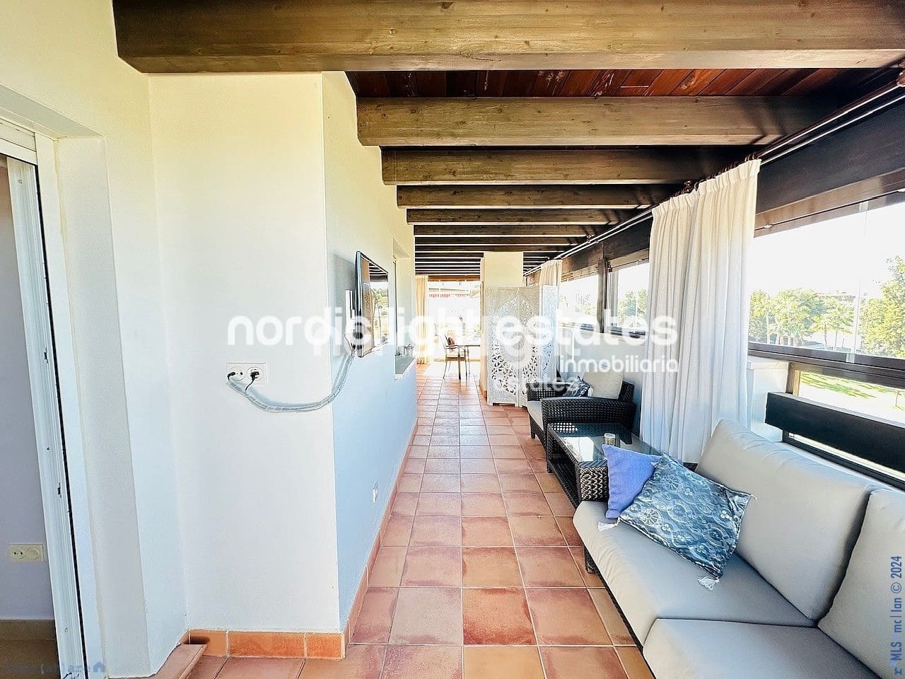 2 soveværelse Penthouse til salg i Caleta de Velez med swimmingpool garage - € 459.000 (Ref: 8402177)