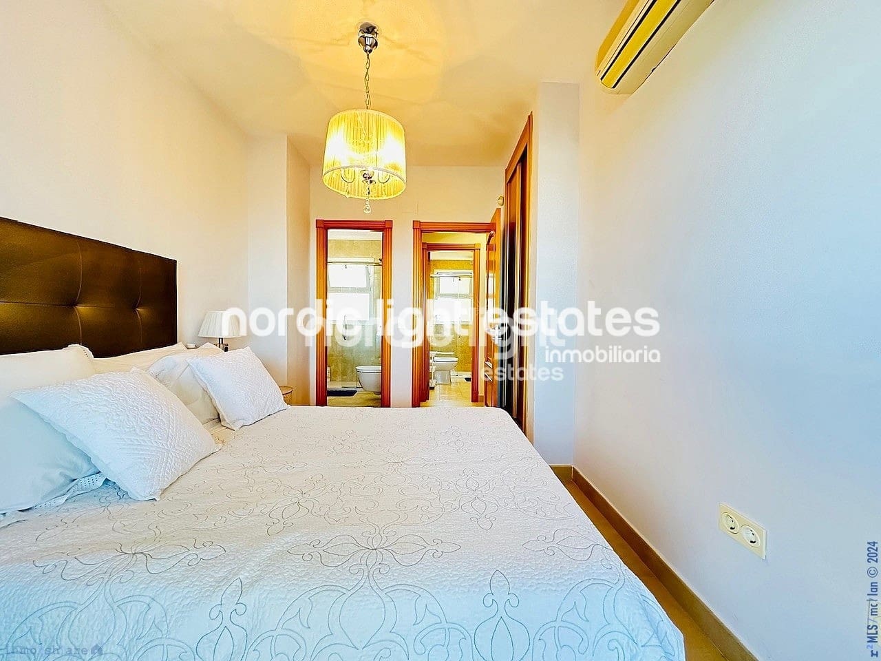 2 soveværelse Penthouse til salg i Caleta de Velez med swimmingpool garage - € 459.000 (Ref: 8402177)