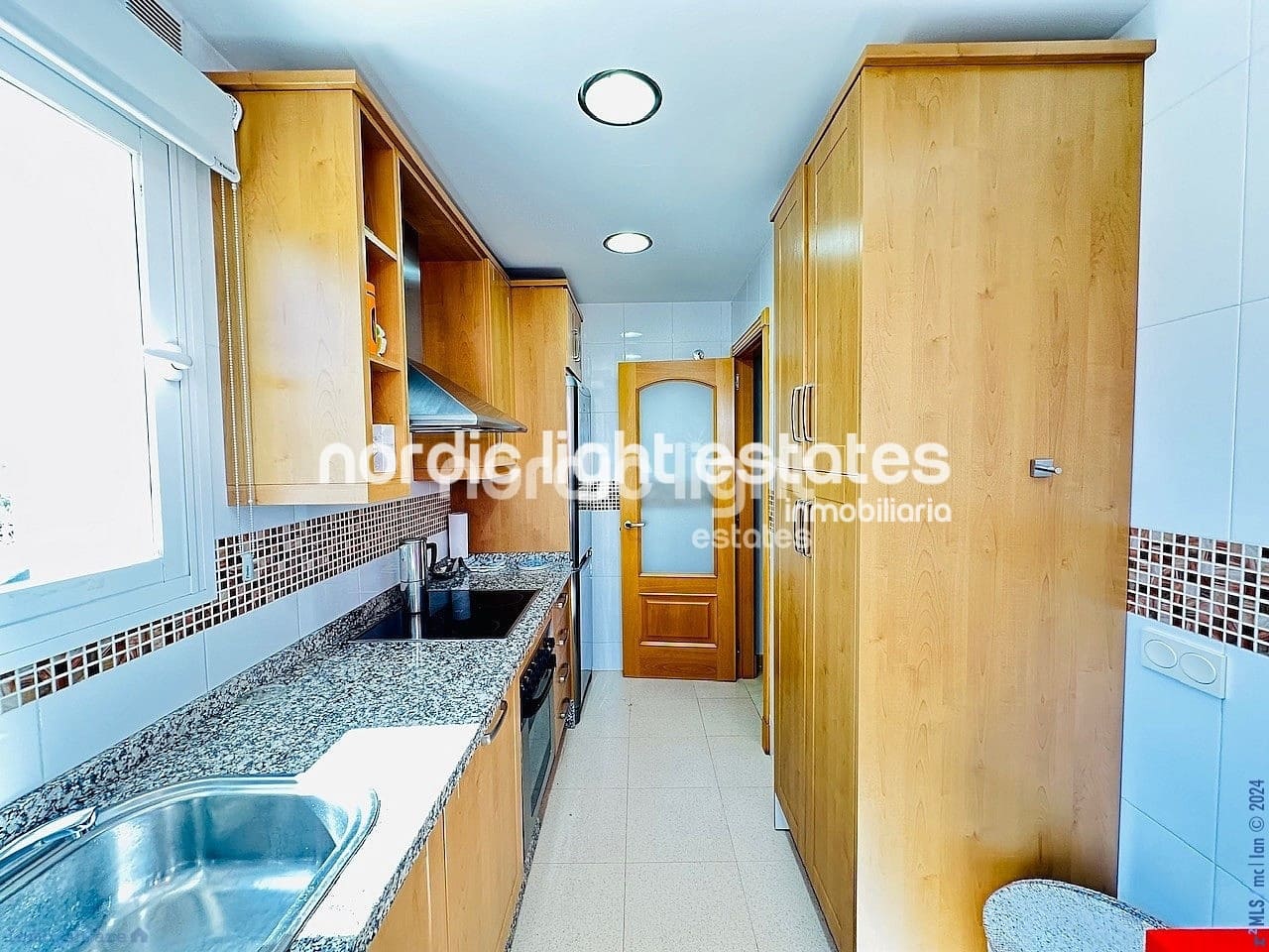 2 soveværelse Penthouse til salg i Caleta de Velez med swimmingpool garage - € 459.000 (Ref: 8402177)