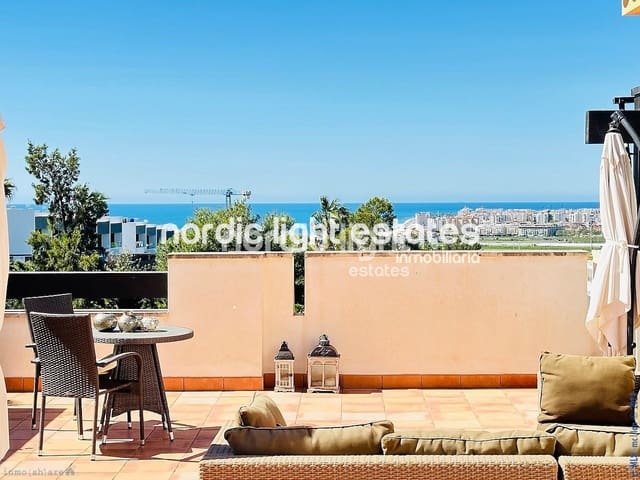 Ático de 2 habitaciones en Caleta de Vélez, Vélez-Málaga en venta con piscina garaje - 459.000 € (Ref: 8402177)