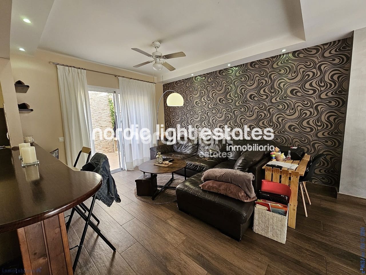 3 soveværelse Semi-Rækkehus til salg i Velez-Malaga med swimmingpool garage - € 280.000 (Ref: 8426850)