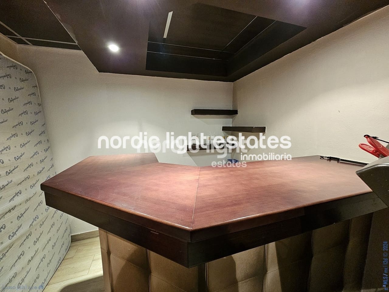 3 soveværelse Semi-Rækkehus til salg i Velez-Malaga med swimmingpool garage - € 280.000 (Ref: 8426850)