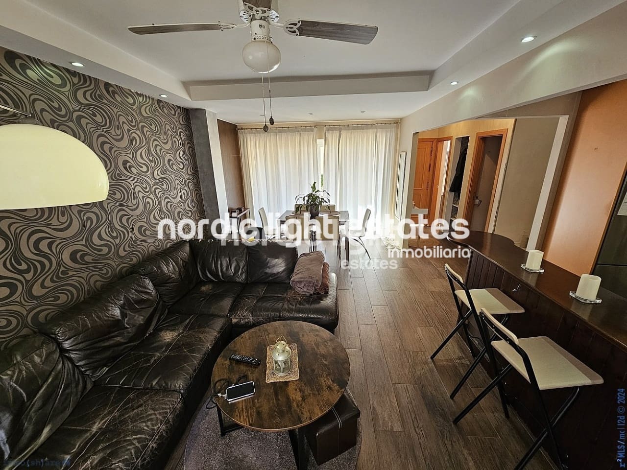 3 soveværelse Semi-Rækkehus til salg i Velez-Malaga med swimmingpool garage - € 280.000 (Ref: 8426850)