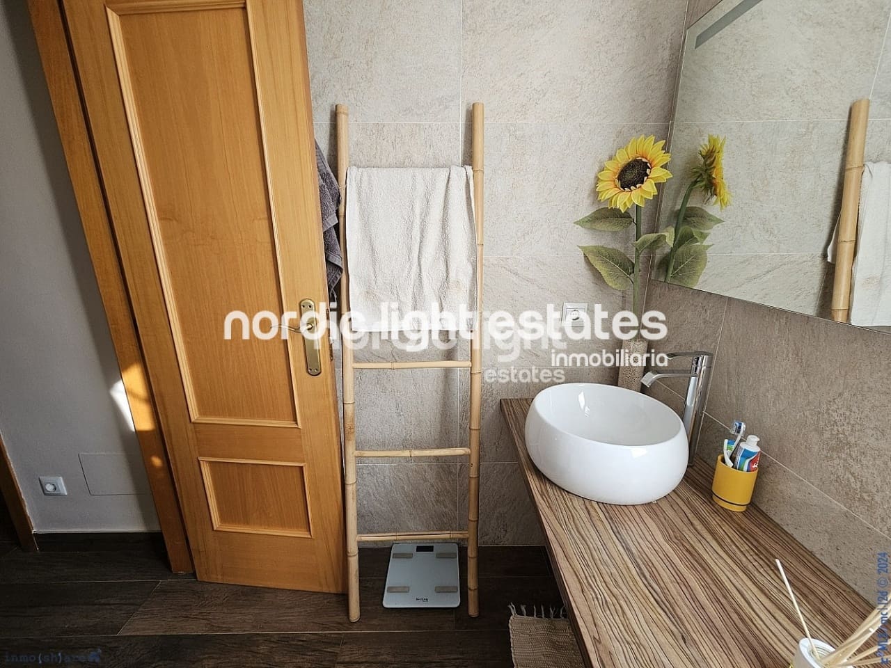 3 soveværelse Semi-Rækkehus til salg i Velez-Malaga med swimmingpool garage - € 280.000 (Ref: 8426850)