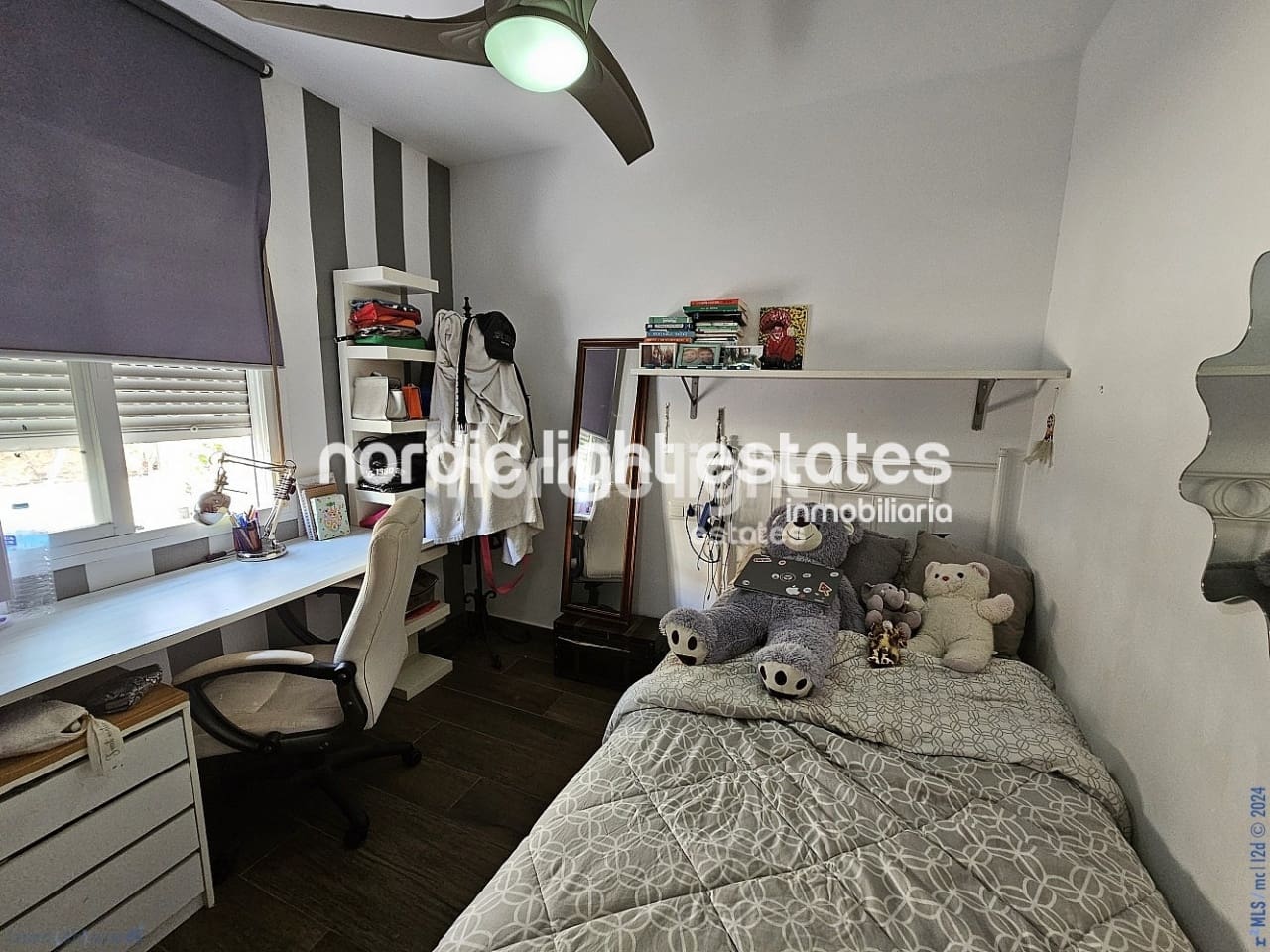 3 soveværelse Semi-Rækkehus til salg i Velez-Malaga med swimmingpool garage - € 280.000 (Ref: 8426850)