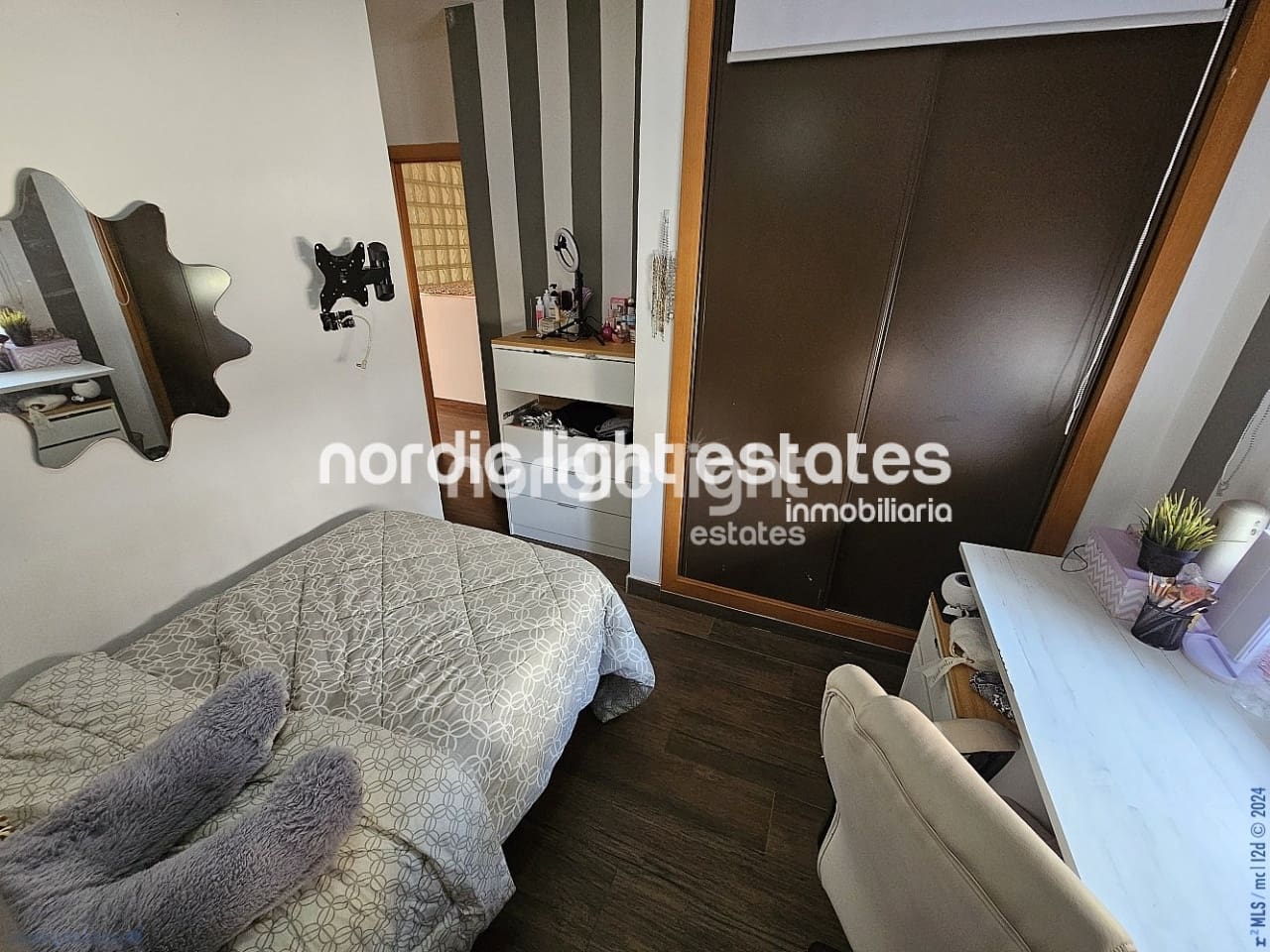 3 soveværelse Semi-Rækkehus til salg i Velez-Malaga med swimmingpool garage - € 280.000 (Ref: 8426850)