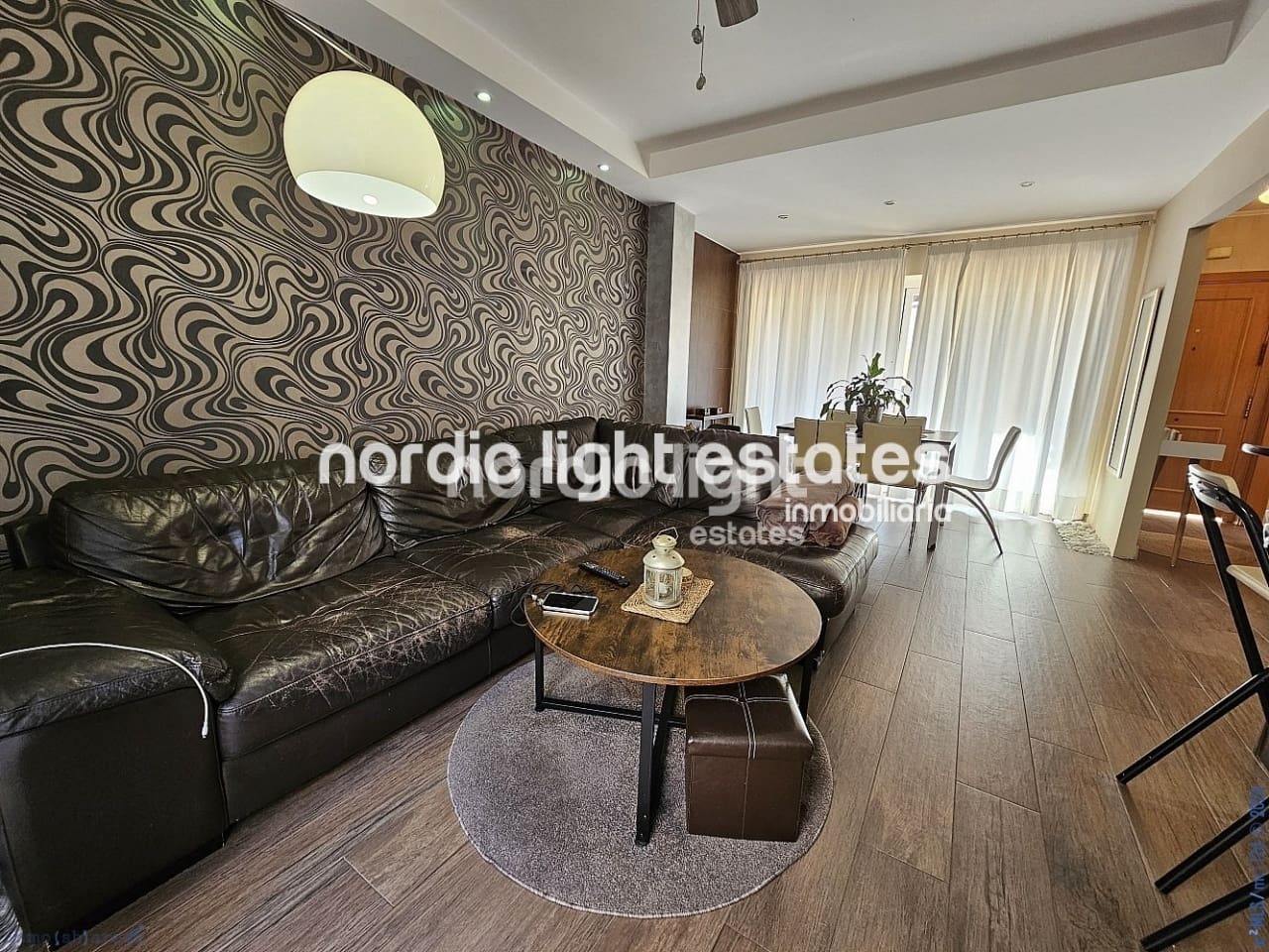 3 soveværelse Semi-Rækkehus til salg i Velez-Malaga med swimmingpool garage - € 280.000 (Ref: 8426850)