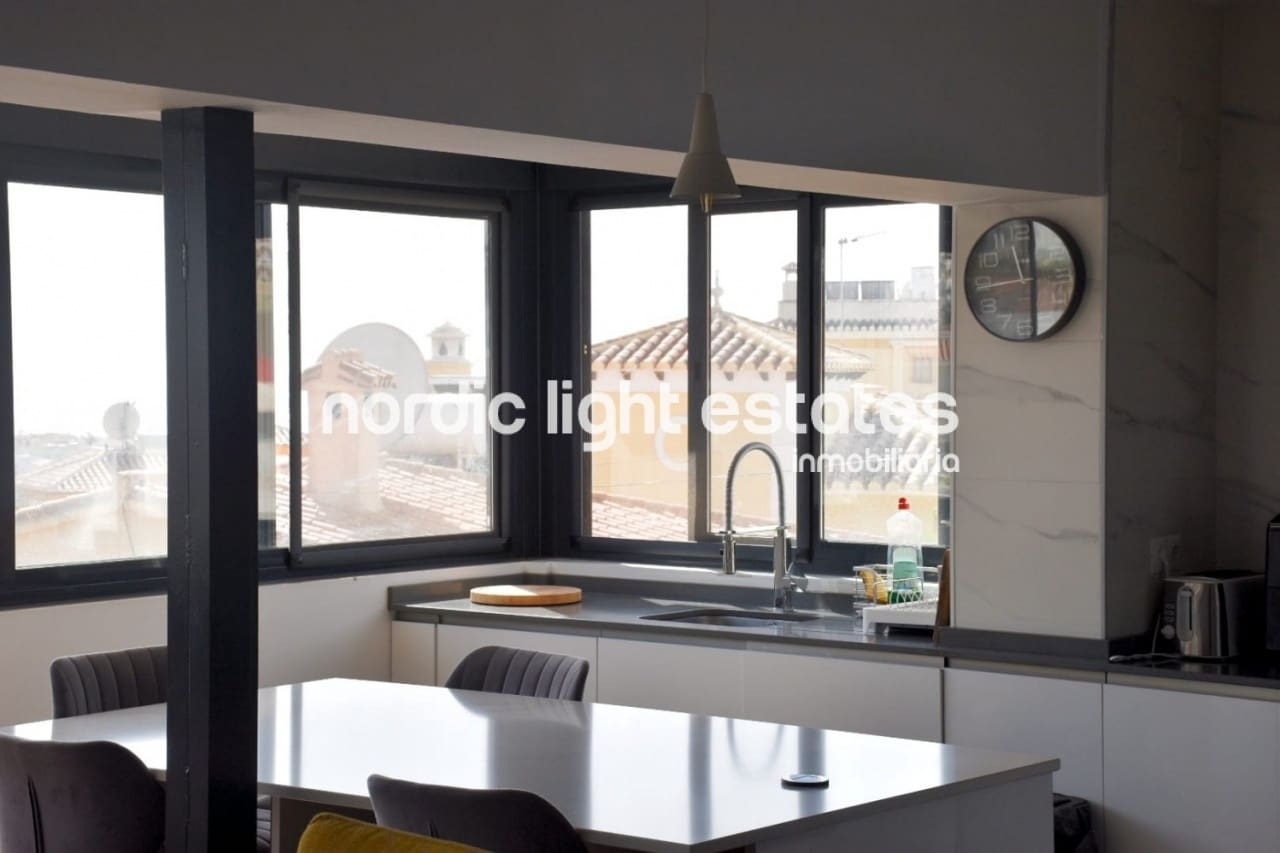 3 bedroom Villa for sale in Nerja with pool garage - € 610,000 (Ref: 8436060)